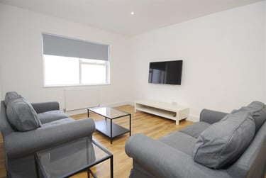 2 bed flat, 2A Old Town Street, City Centre, Plymouth, PL11AE - Image 3